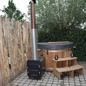 Appartement Romantische Loft Met Heerlijke Hottub, Eindhoven